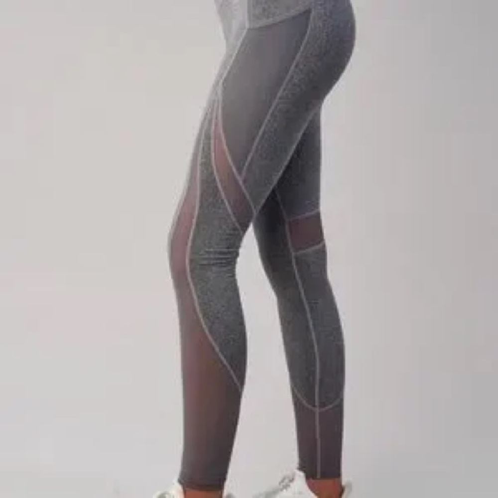 Gymshark Women's Gray mesh Leggings - Picture 2 of 7